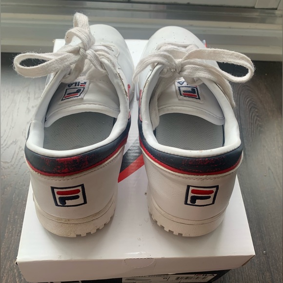 Fila Original Fitness low top sneakers in white, red, and navy. - Picture 2 of 3